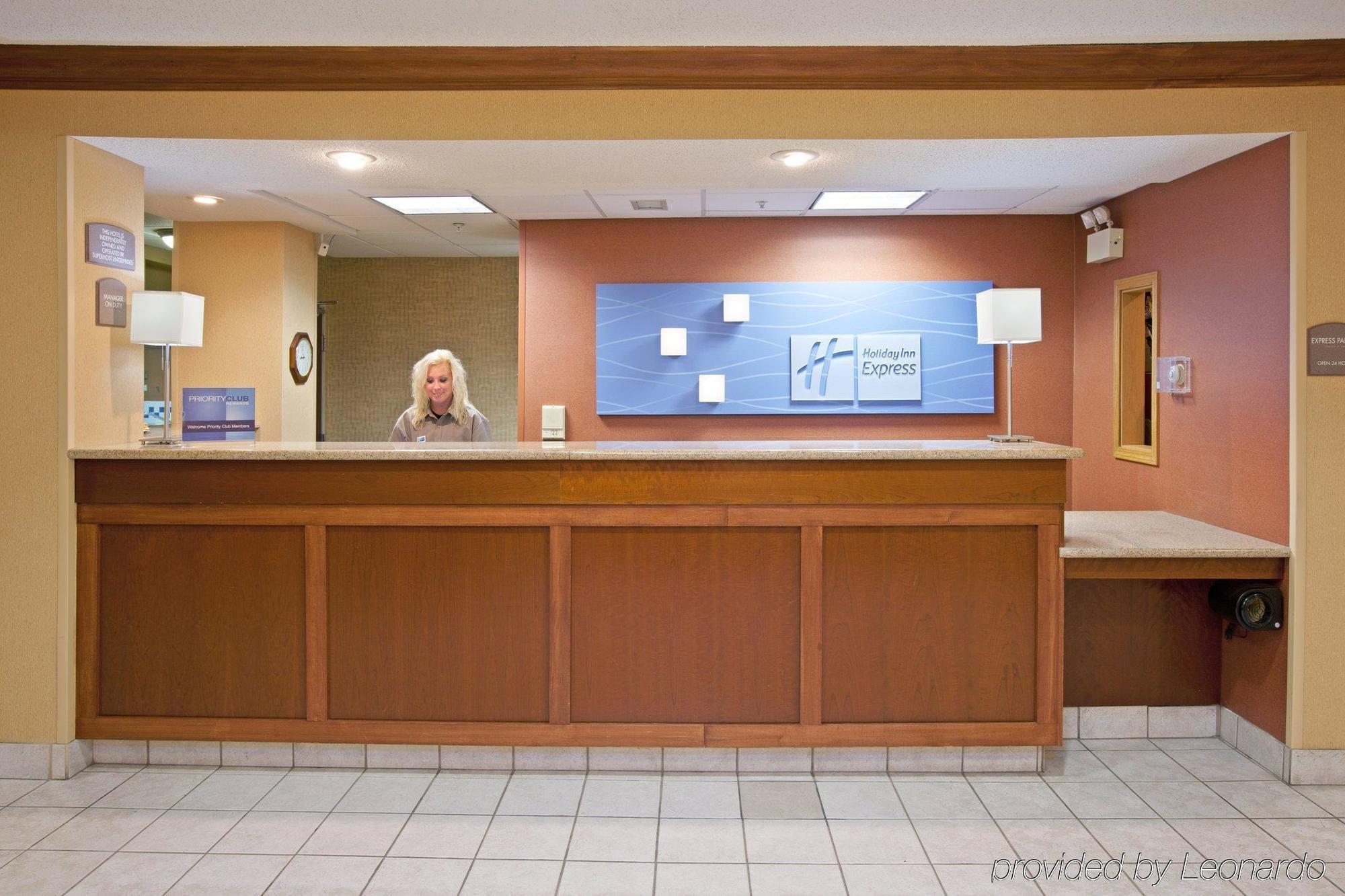 Hotel Express & - By Ihg
