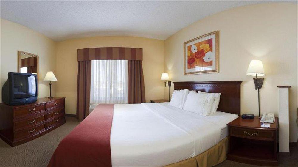 Express & - By Ihg Hotel