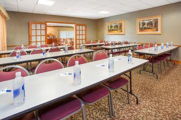 Express & - By Ihg 2* Muncie