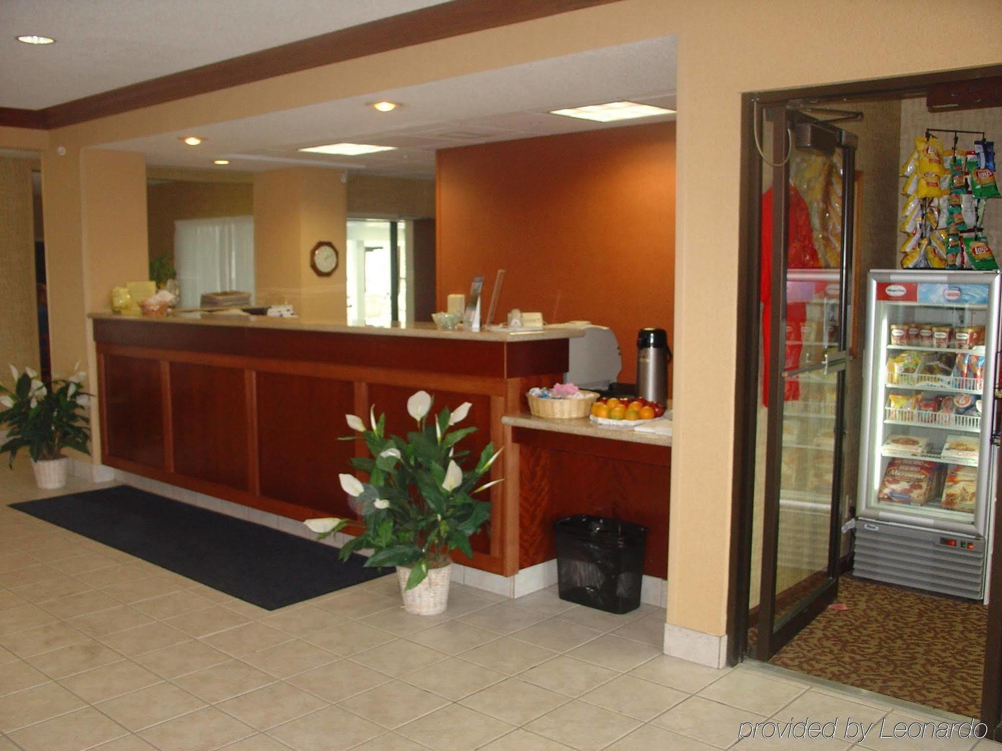 Express & - By Ihg 2* Muncie