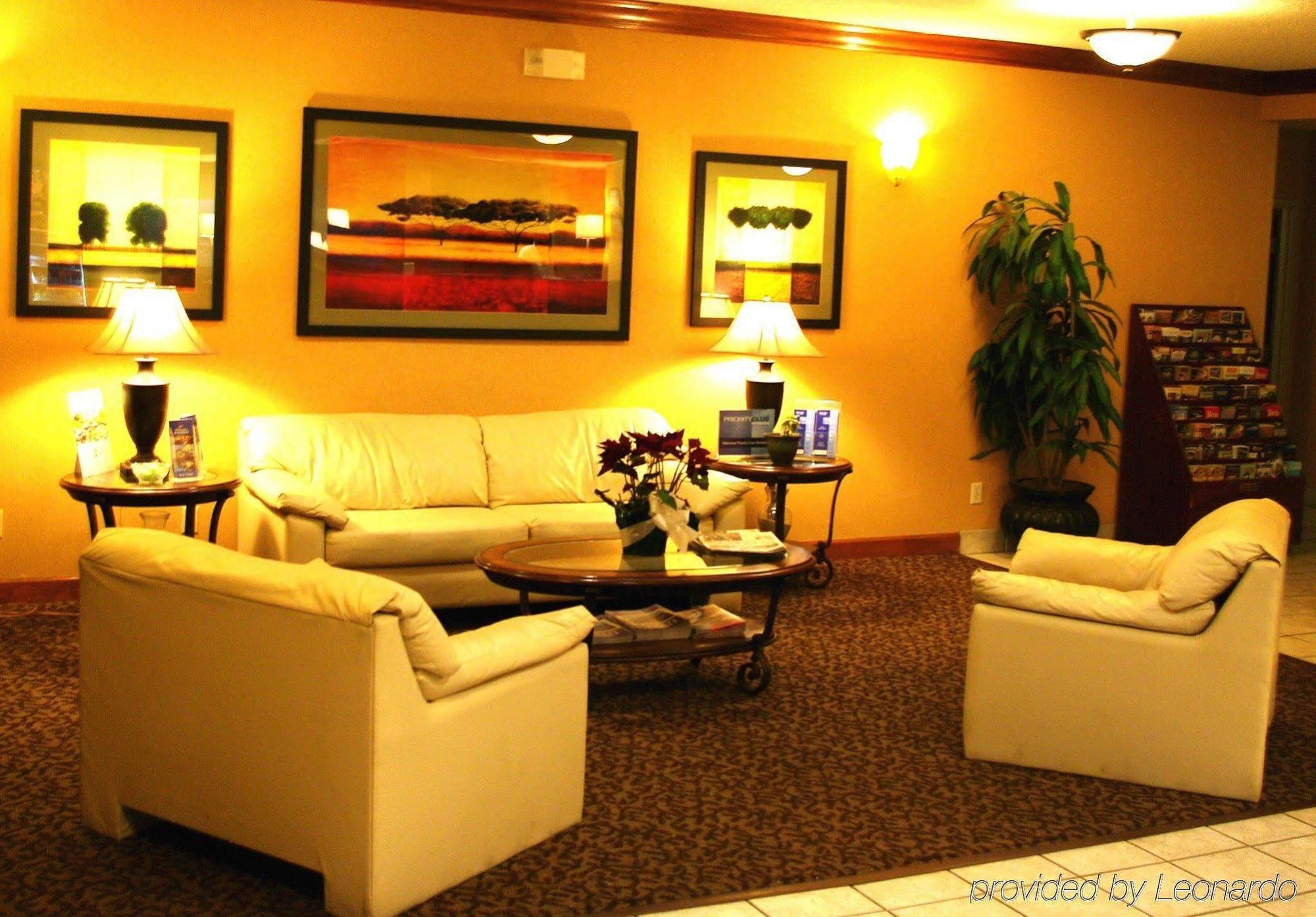 Hotel Express & - By Ihg 2*