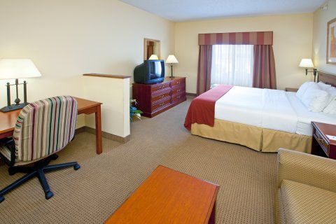 Hotel Express & - By Ihg Muncie
