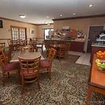Holiday Inn Express&Suites - Muncie 